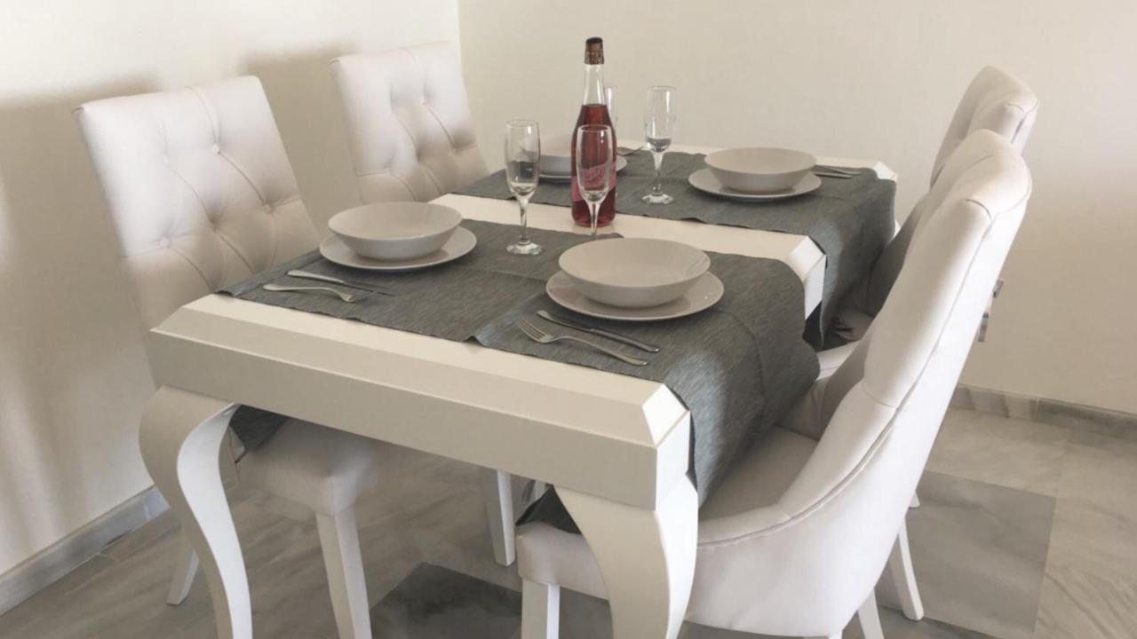 Mi Capricho A17 Beachfront Apartment 라칼라데미야스 외부 사진